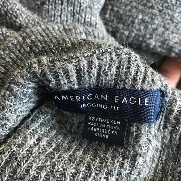 American Eagle Gray Gold Striped Jegging Fit Top - Picture 5 of 5